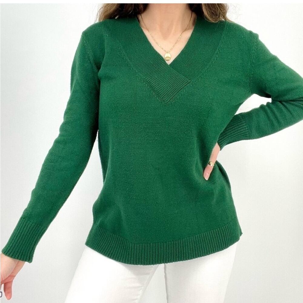 Anthropologie Galicia dark green deep v neck sweater size Medium
